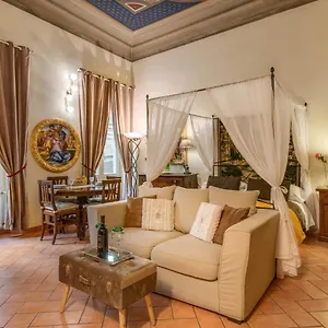 Apartment Dante States, Florence